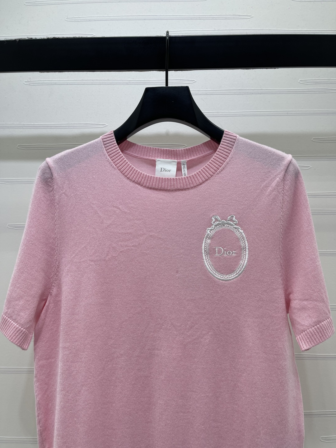 Women's short sleeves